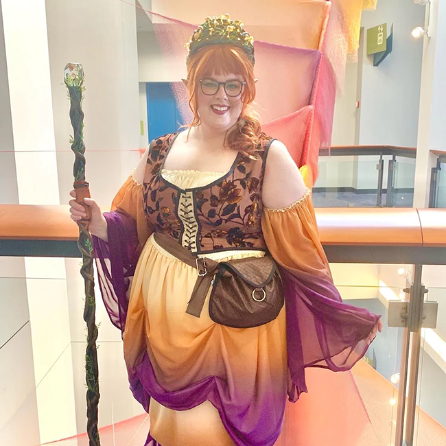 STLModernMrs Anna | Fashion & Costume Designer, Crafter, D&D Enthusiast