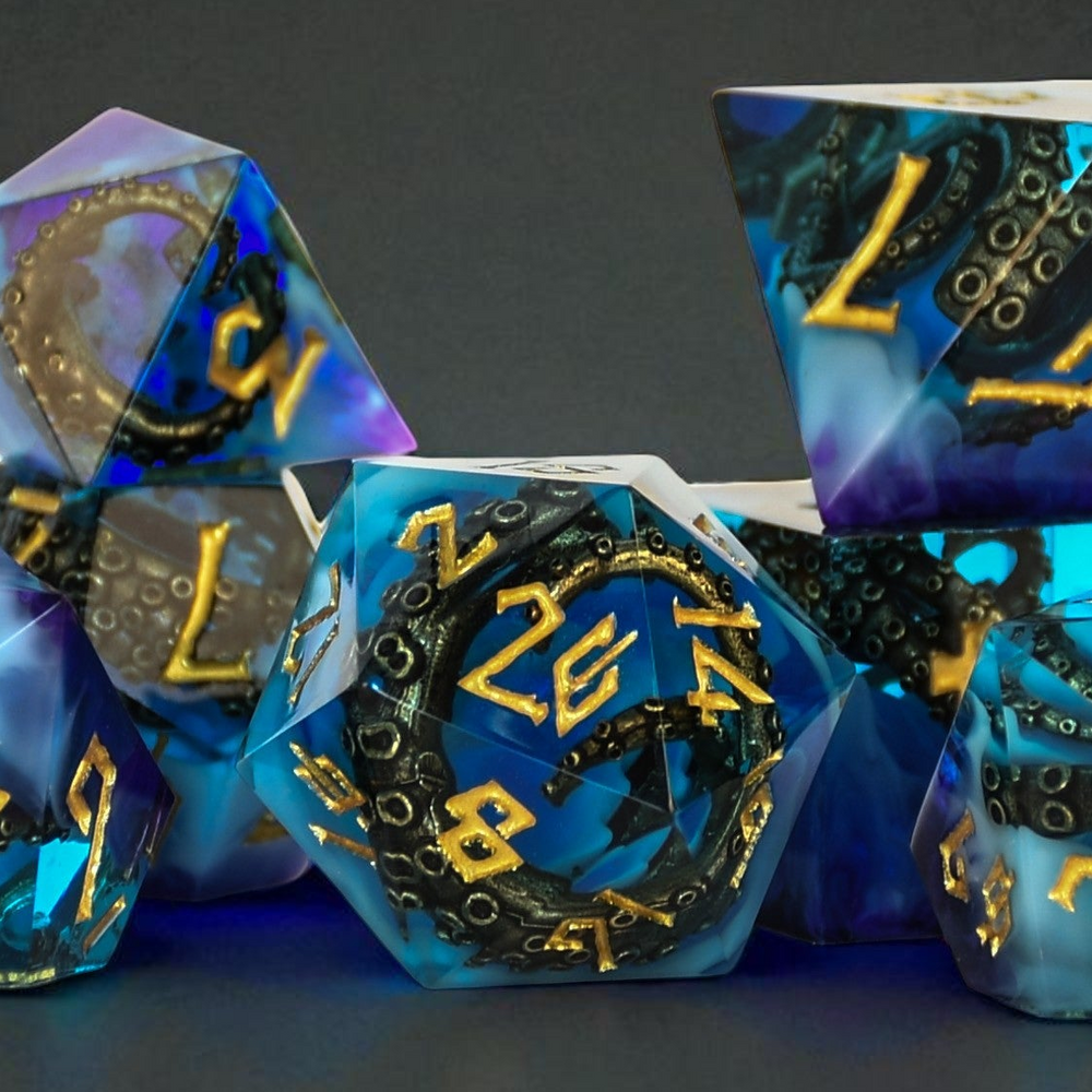 Pre-Order|| Great Old Ones - Cthulhu Sharp-Edged Resin Dice Set