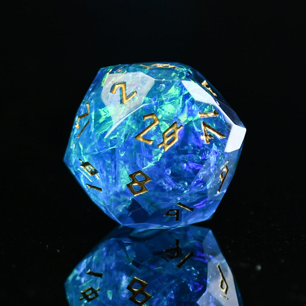 Wall of Ice Multifaceted 30mm Resin D20