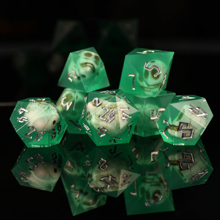 Gelatinous Cube Sharp-Edged Resin Dice Set