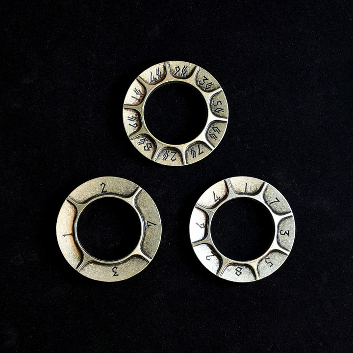 轮盘 7 合 1 旋转骰子轮 - 金色