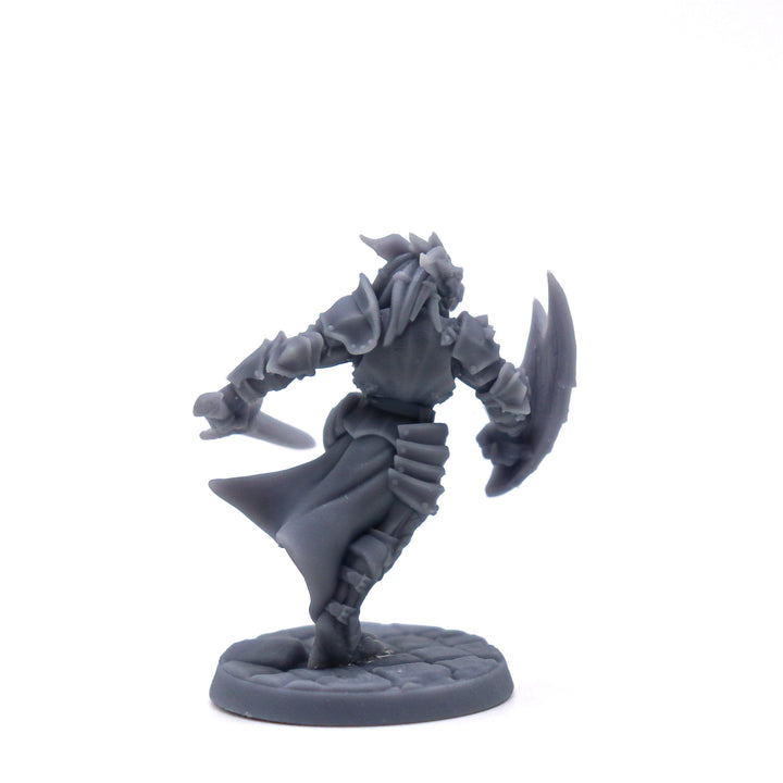 Dragonborn Vanguard Female Miniature
