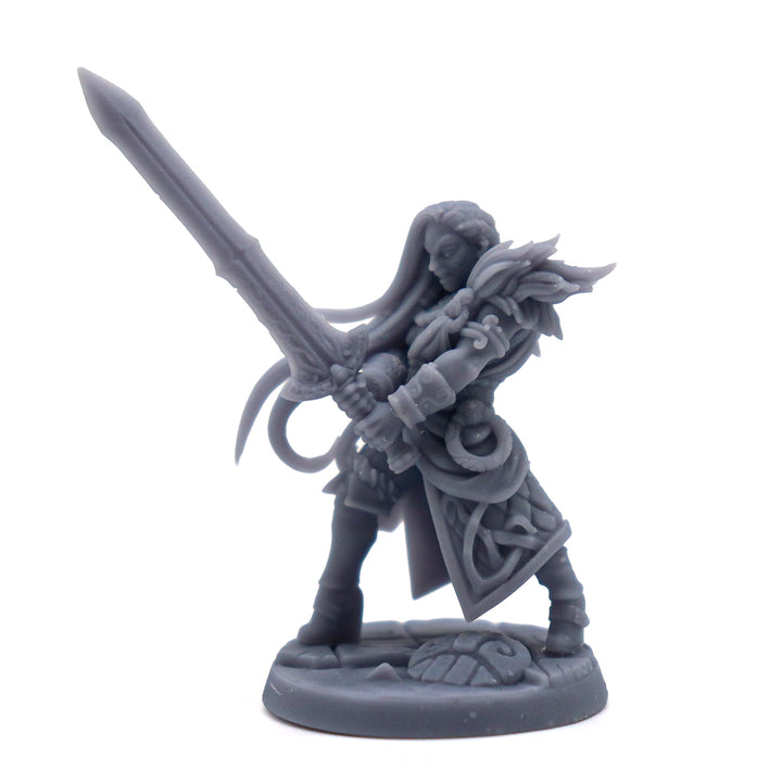 Human Greatsword Champion Female Miniature