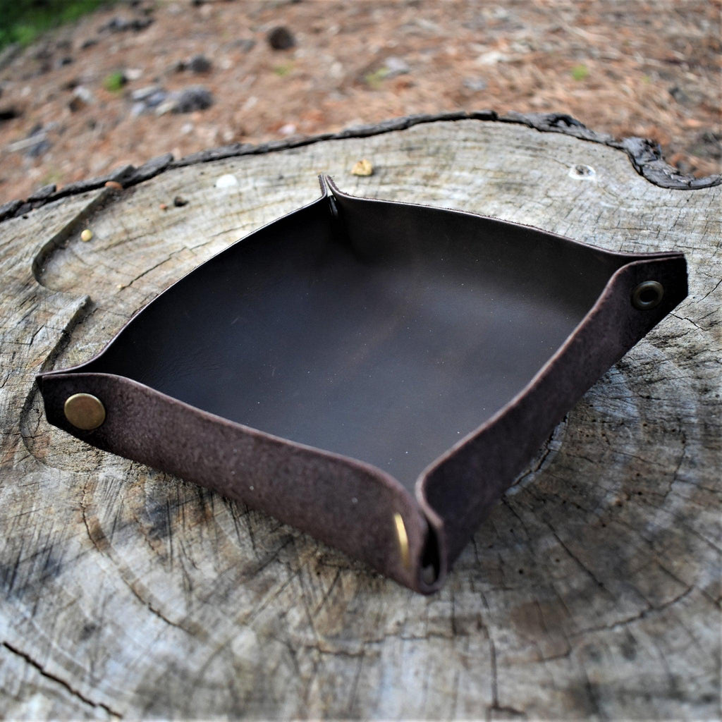 Premium leather dnd accessories